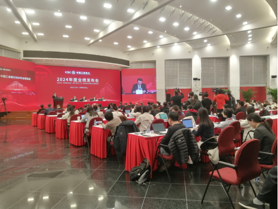 尚語翻譯同聲傳譯服務：資質、譯員、設備三位一體
